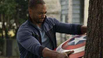Sam Wilson przejmuje Twittera Kapitana Ameryki po finale Falcon & Winter Soldier