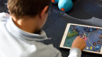 Tencent rozpoznając twarz ogranicza nocne granie wśród nieletnich Chińczyków