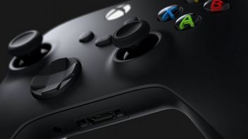 Phil Spencer chwali DualSense od PS5 i myśli o poprawkach w padach od Xboksa