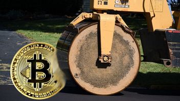 Walec rozjechał koparki bitcoina. Tak wygląda niszczenie sprzętu wartego 5 milionów złotych