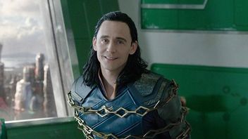 Dublerka chwali Toma Hiddlestona; gwiazdor pomógł jej na planie Lokiego