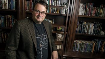 Brandon Sanderson współtworzy grę