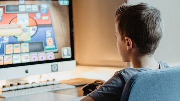 Godzina grania dziennie i rozpoznawanie twarzy - chińskie ferie według Tencenta