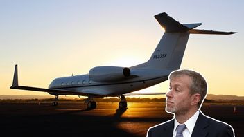 Śledził Elona Muska, teraz ma nowy cel - rosyjskich oligarchów