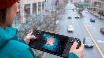 Nowi chętni na Steam Decka dostaną sprzęt najwcześniej w październiku