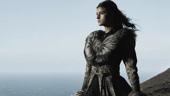Yennefer na nieoficjalnych materiałach z Wiedźmina od Netfliksa