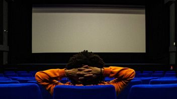 Wiemy, kiedy będzie można pójść do kina bez maseczek