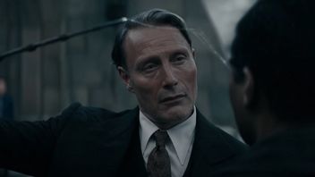 Mikkelsen lepszy niż Depp; krytycy chwalą aktora w Fantastycznych zwierzętach 3