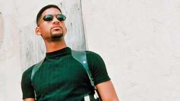 Michael Bay popiera Smitha i twierdzi, że świat powinien martwić się wojną w Ukrainie