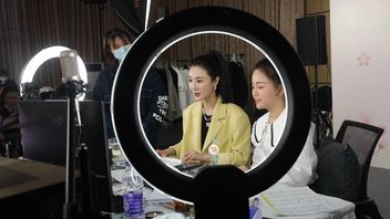 Chiński rząd zakazuje nieletnim dawania napiwków dla streamerów