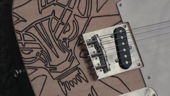 Fan Wiedźmina stworzył gitarę, docenił go CD Projekt Red