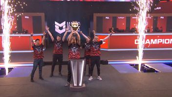 Valve gratuluje nowym królom CSGO: „to pierwszy międzynarodowy skład, który tego dokonał”