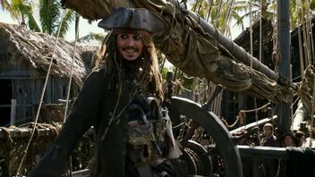 Johnny Depp odgrywał Jacka Sparrowa przed fanami pod sądem