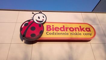 Nowa aplikacja Biedronka już dostępna; skąd pobrać?