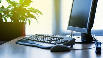 Sprzedaż komputerów wyraźnie spada