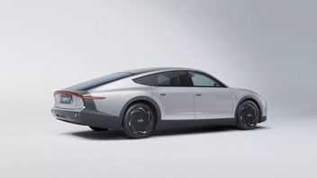 Tym samochodem lepiej nie parkować w cieniu: rusza sprzedaż Lightyear 0 na energię słoneczną