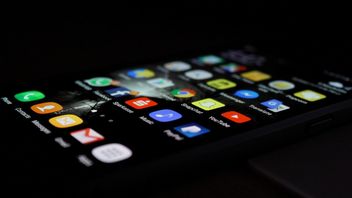 Futurystyczny smartfon LG wyciekł do sieci