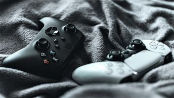 Microsoft twierdzi, że PS4 sprzedało się dwukrotnie lepiej od Xbox One