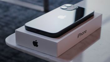Ten kraj zakazał sprzedaży iPhone'a bez ładowarki w pudełku