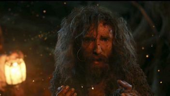 Twórca Pierścieni Władzy wyjaśnia, jak Sauron i Nieznajomy są ze sobą powiązani