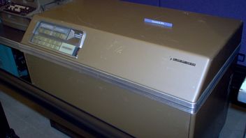 66-letni komputer warty 2 mln zł; wyjątkowe znalezisko w piwnicy