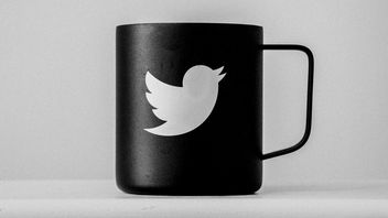 Haker, który złamał PS3, może naprawić Twittera