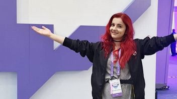 Dominacja Amouranth zakończona; jest nowa liderka kobiecej sceny Twitcha