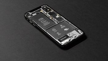 Nie tylko USB-C, UE chce też obowiązkowych wymiennych baterii