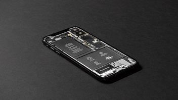 Wymiana baterii w iPhone’ach będzie jeszcze droższa