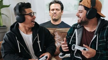 Phil Spencer apeluje o zaprzestanie „dzielenia graczy i twórców”