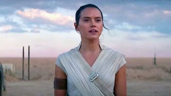 Daisy Ridley komentuje kontrowersyjną decyzję o zrobieniu z Rey wnuczki Palpatine'a