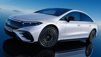 Autopilot Mercedesa już przegonił Teslę