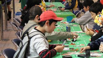 17-latek leciał 4 godziny na turniej Pokemon. Został zdyskwalifikowany za śmiech przy pytaniu o zaimki