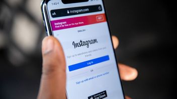 Instagram kopiuje rozwiązania TikToka i dzięki temu zyskuje na popularności