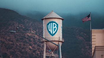 Sztuczna inteligencja zastąpi strajkujących scenarzystów? Studia filmowe testują taką opcję