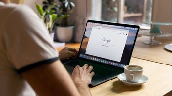 Google wprowadziło nowe, nieprzemyślane domeny; konsekwencją zalew oszustów i trolli