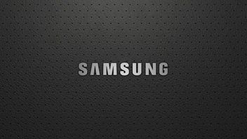 Samsung Galaxy S20+ na zdjęciach. Trwają prace nad nowym składanym smartfonem