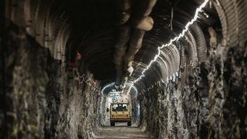 400 m pod ziemią powstaje magazyn odpadów radioaktywnych; pomieści tysiące ton uranu