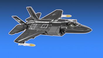 Zbuduj wielozadaniowy myśliwiec F-35 i zostań pilotem. Zestaw klocków Cobi trafił na wyprzedaż Amazon.pl