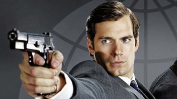 Czemu Henry Cavill nie został Jamesem Bondem? Tak tłumaczy to reżyser Casino Royale