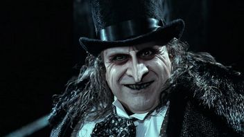 Danny DeVito był tak przerażający jako Pingwin, że zaatakowała go małpa