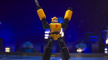 Bumblebee od Hasbro za ponad 1500 zł może się nie transformuje, ale ma naprawdę imponujące możliwości