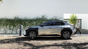 1200 kilometrów zasięgu i ładowanie w 10 minut. Toyota twierdzi, że stworzyła rewolucyjną baterię