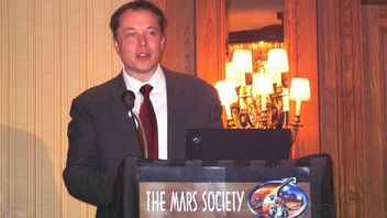 Elon Musk znowu zmienił logo Twittera; zamieszanie ze zmianą nazwy trwa w najlepsze