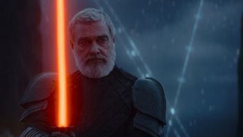 Nowy miecz świetlny z Ahsoki łamie 46-letnią tradycję Star Wars. To pierwszy taki oręż w serii