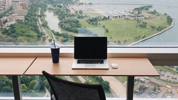 Ponad 3,5 mln zł rocznie - tyle mogą zarabiać specjaliści od AI