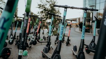 Zakaz wypożyczania hulajnóg elekrycznych, wkrótce znikną z ulic Paryża