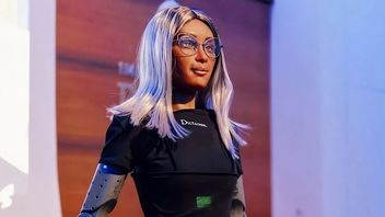 Pracuje bez przerwy i bez urlopu; ta polska firma wybrała robota na stanowisko prezesa