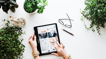 UOKiK walczy z zatajonym dropshippingiem. 100 tys. złotych kary dla popularnego sklepu z ubraniami