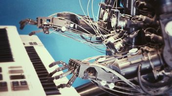 Reżyser próbował stworzyć muzykę w stylu Hanza Zimmera przy użyciu AI; rezultat okazał się „całkiem niezły”